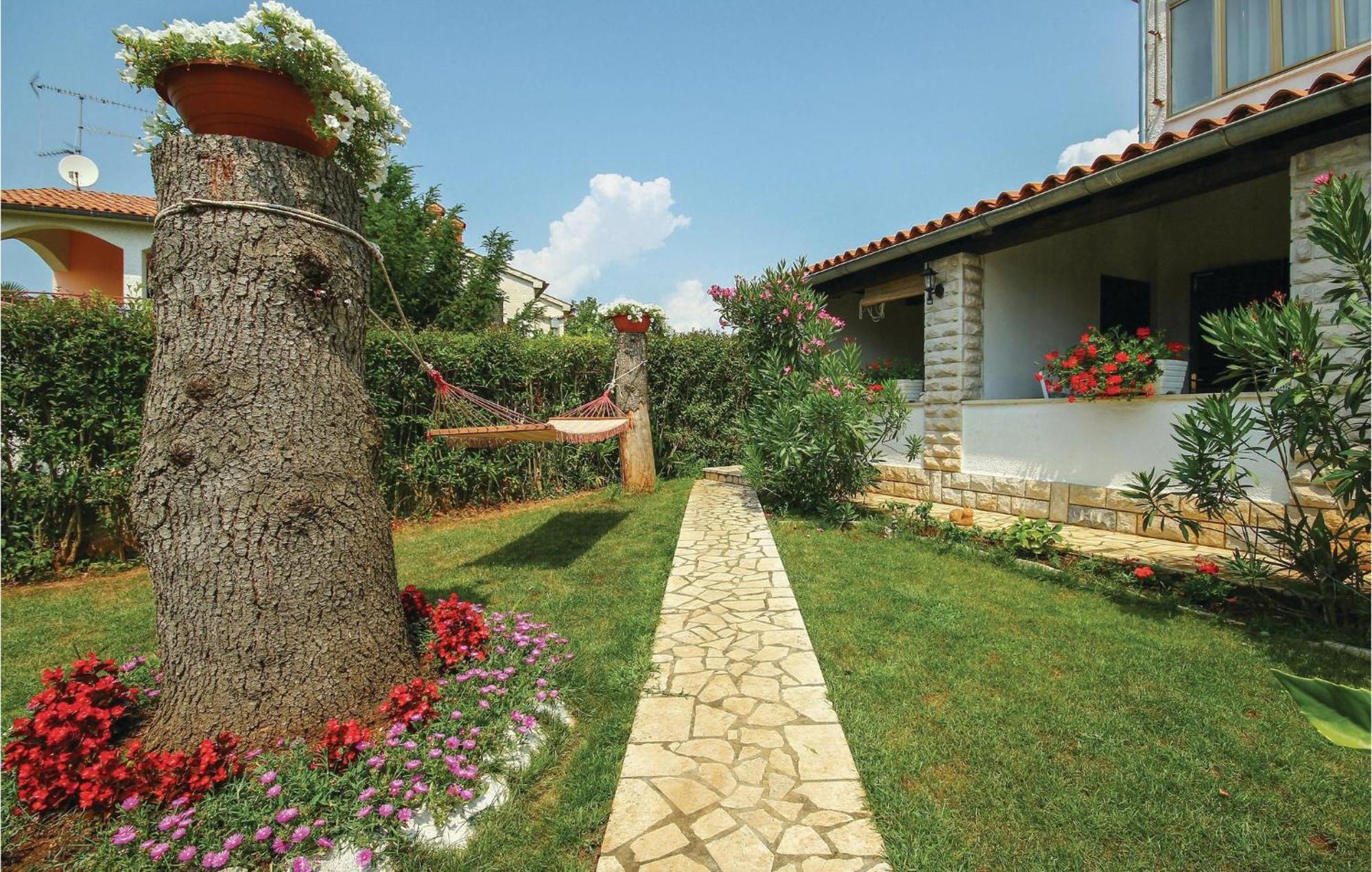 Beautiful Apartment In Porec With Wifi Eksteriør bilde